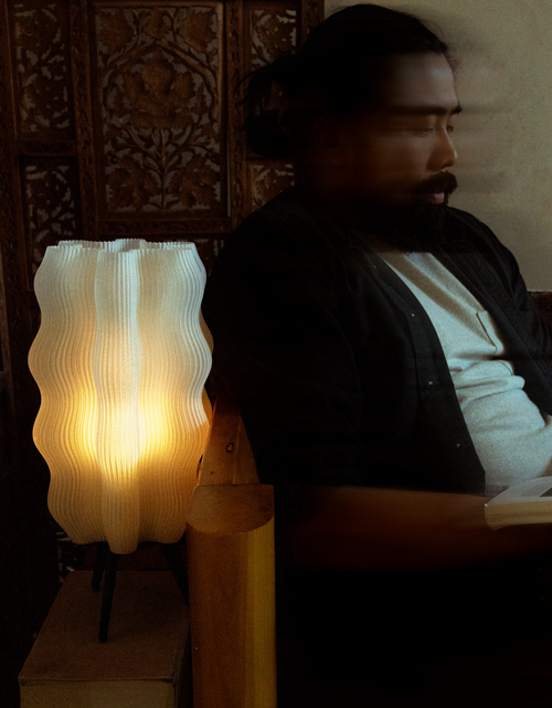 Load image into Gallery viewer, Wavy Lamp
